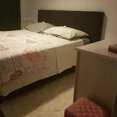 House By The Sea Apartment